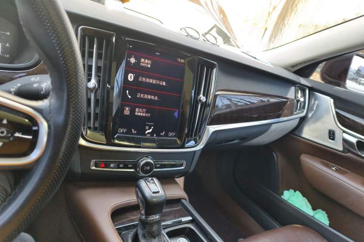 Used Volvo S90 2017 T5 Zhiyuan Edition
