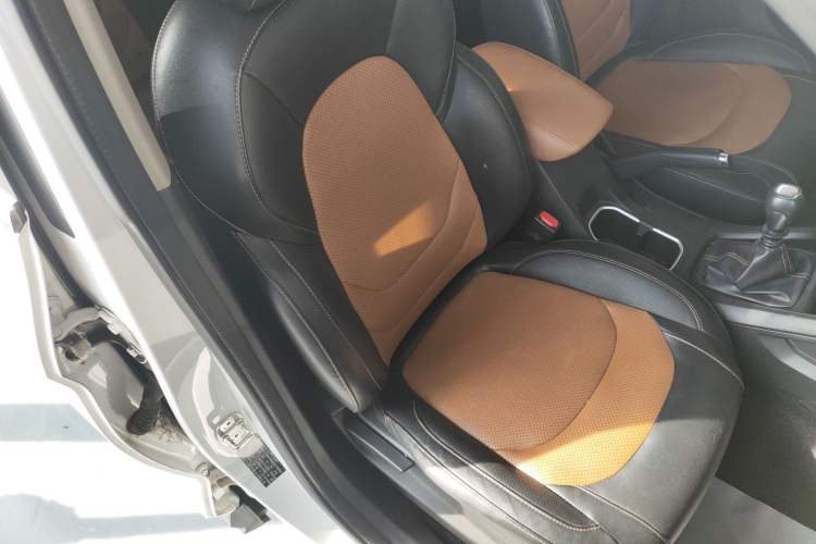 Used Wuling Hongguang S3 2018 1.5L Manual Comfort Model China V Standard Right Front Seat