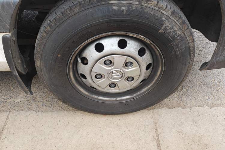 Used Foton Toano 2020 2.5T Manual Tongtu Short Wheelbase Mid-Roof 5/6-Seater 4J25TC3
