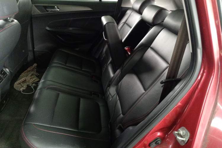 Used CHANGAN CS75 2016 1.8T Automatic Elite Model China V Standard Left Rear Seat