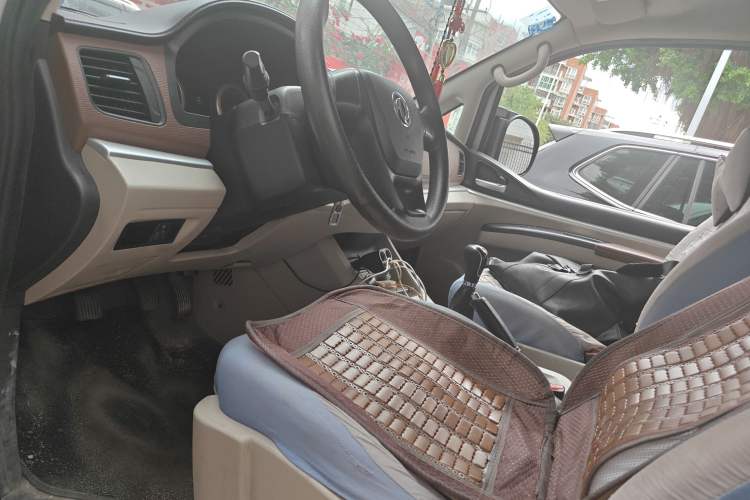 Used FORTHING Lingzhi 2019 Facelifted M5L 1.6L 7-Seater Base Model China VI Standard