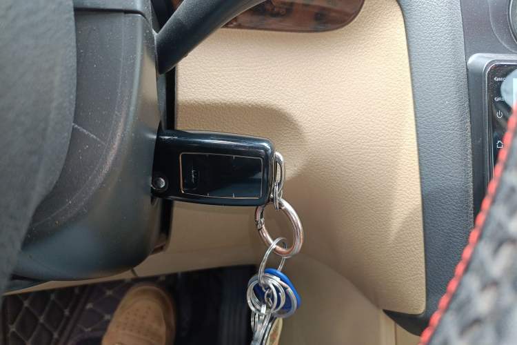 Used Volkswagen Touran 2008 1.8T ZhiZun Edition Automatic 5-Seater Vehicle Key