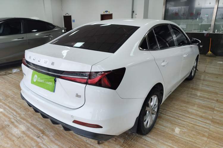 Used Roewe i5 2023 1.5L Manual Comfort Edition