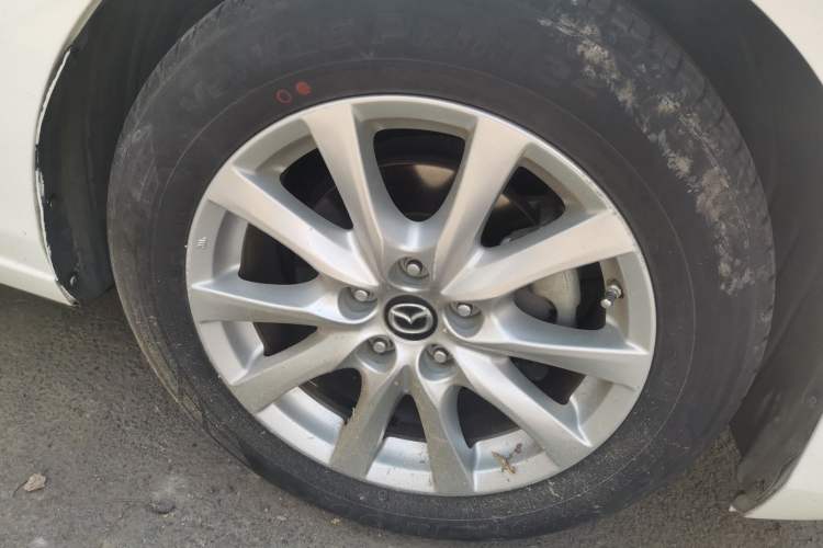 Used Mazda Atenza 2017 2.0L Blue Sky Luxury Edition
