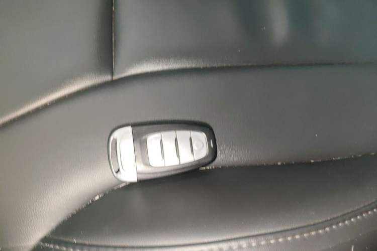 Used Hongqi H5 2020 1.5T DCT Flagship Edition
