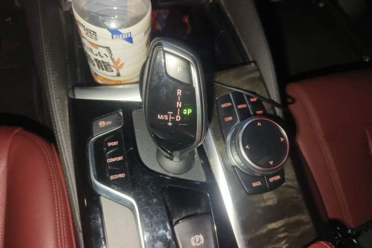 Used BMW 5 Series 2019 Facelifted 530Li Leading Edition M Sport Package Gear Lever