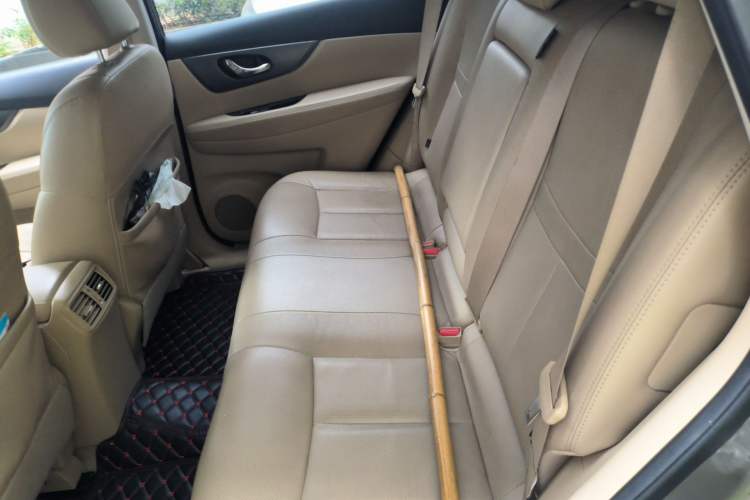 Used Nissan X-Trail 2014 2.0L CVT Comfort Edition 2WD