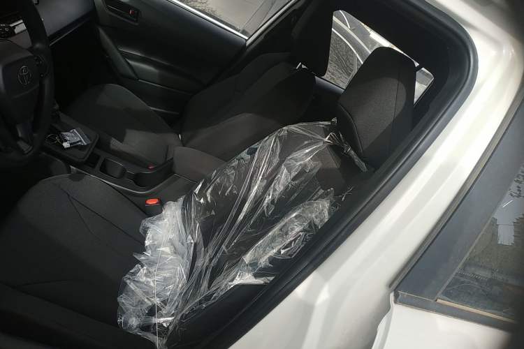 Used Toyota Corolla Cross 2026 Model 2.0L Smart Electric Hybrid Dual-Engine Pioneer Edition Left Front Seat