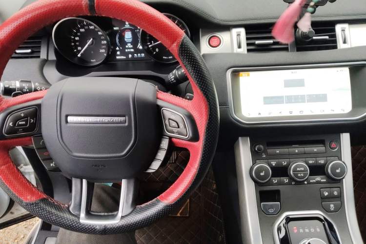 Used Land Rover Range Rover Evoque 2018 240 PS SE Smart Brilliance Edition