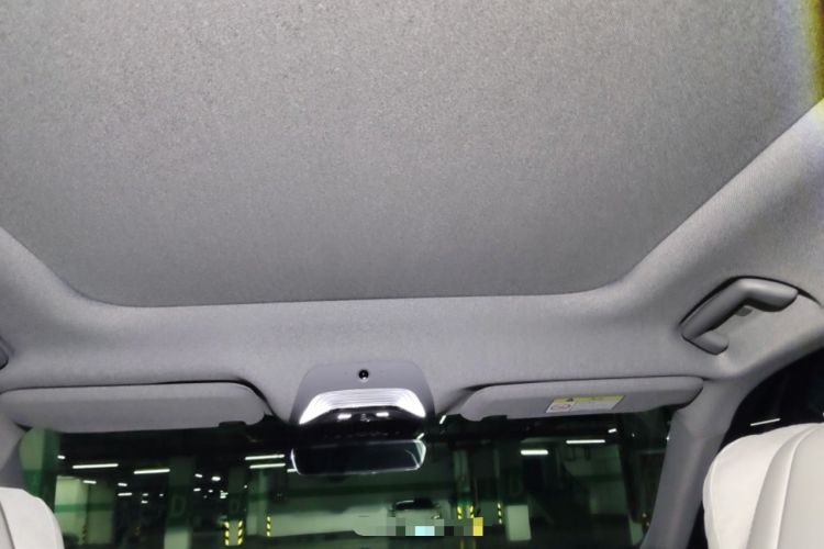 Used VOYAH FREE 2025 318 259 km All-Wheel-Drive Exploration Edition Headliner