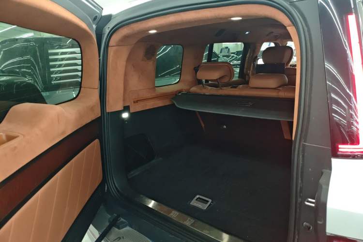 Used Yangwang U8 2023 Luxury Edition
