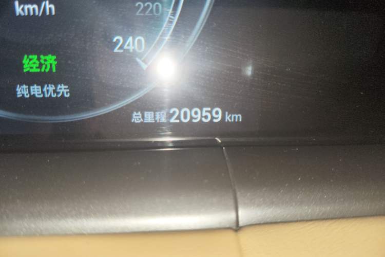 Used VOYAH FREE 2024 Ultra-Long Range Intelligent Driving Version Odometer Close Up