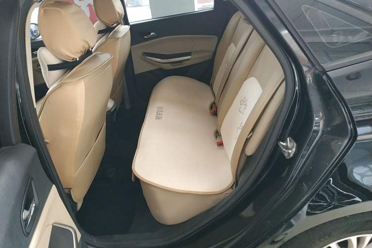 Used Ford Escort 2015 1.5L Automatic Comfort Edition
