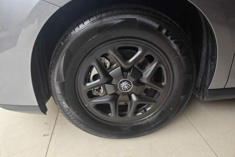 Used BYD Qin PLUS 2025 DM-i Smart Drive 55KM Leading Model
