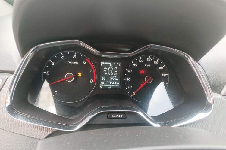 Used Baojun 310W 2018 1.5L Automatic Luxury Version China V Instrument Cluster