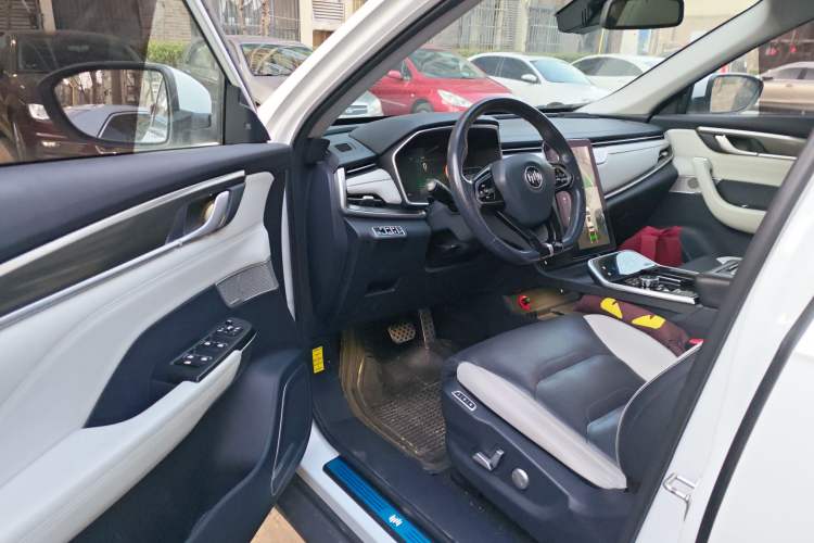 Used WM Motor EX5 2018 EX5 500 Extra Innovation Edition
