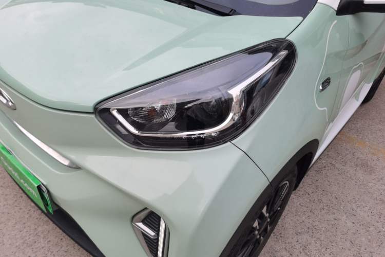 Used Chery New Energy Little Ant 2022 Revised Version Sweet Pink Edition Half-Sugar Version Lithium Iron Phosphate 30.7 kWh 30 kW 301 km