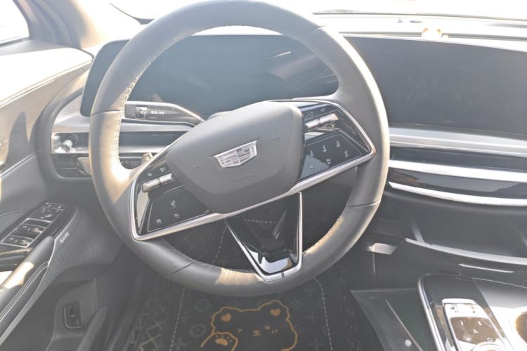 Used Cadillac LYRIQ 2024 Rear-Drive Standard Range Luxury Edition