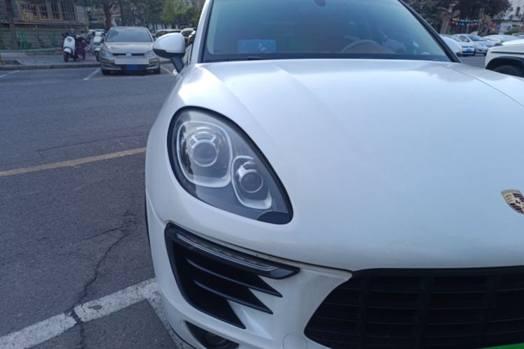 Used Porsche Macan 2014 Macan 2.0T Right Front Headlight