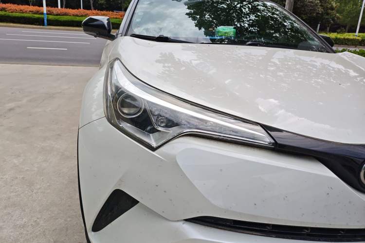 Used Toyota C-HR 2020 2.0L Leading Edition Right Front Headlight