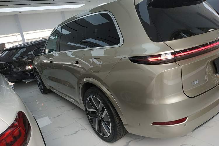 Used Li Auto L9 2022 Max model
