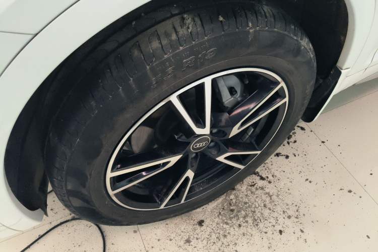 Used Audi Q5L 2023 40T Fashionable and Dynamic Edition
