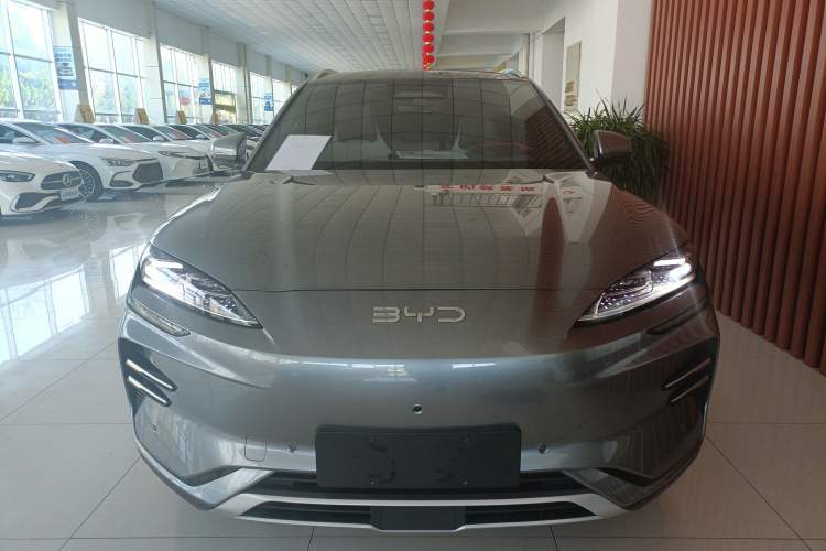 Used BYD Song PLUS New Energy 2025 EV Intelligent Driving Edition 520km Luxury Model Front