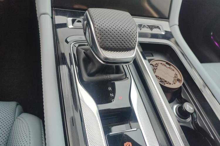 Used Hongqi H5 PHEV 2025 170 Super Hybrid Version
