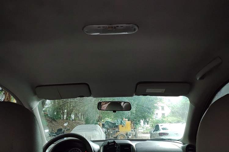 Used Nissan Sunny 2011 1.5XE Manual Comfort Edition Headliner