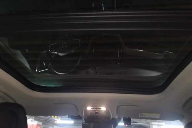 Used Volvo XC60 2018 T5 4x4 Zhiya Luxury Edition Headliner