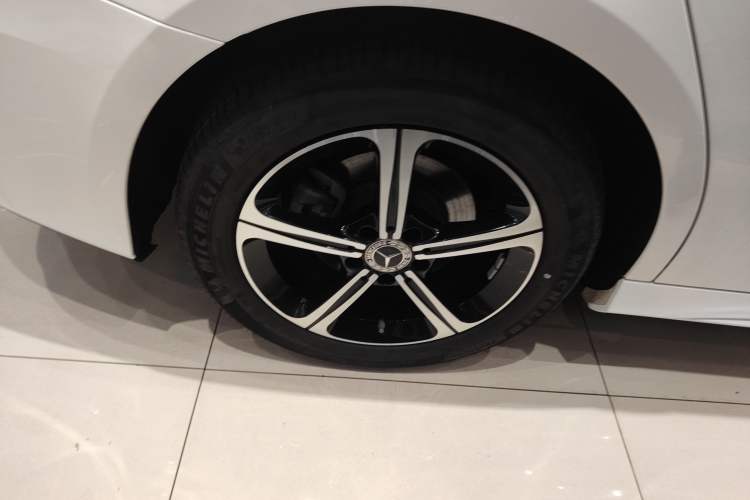 Used Mercedes-Benz A-Class 2022 Second Facelift A 200 L Sport Sedan Fashion Version