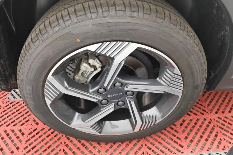 Used Lynk & Co 06 EM-P 2023 1.5T Remix PHEV Pro