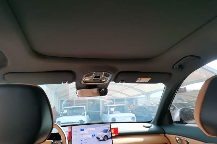 Used Geely Galaxy Galaxy Xingjian 7 EM-i 2025 120km Launch+ Version
