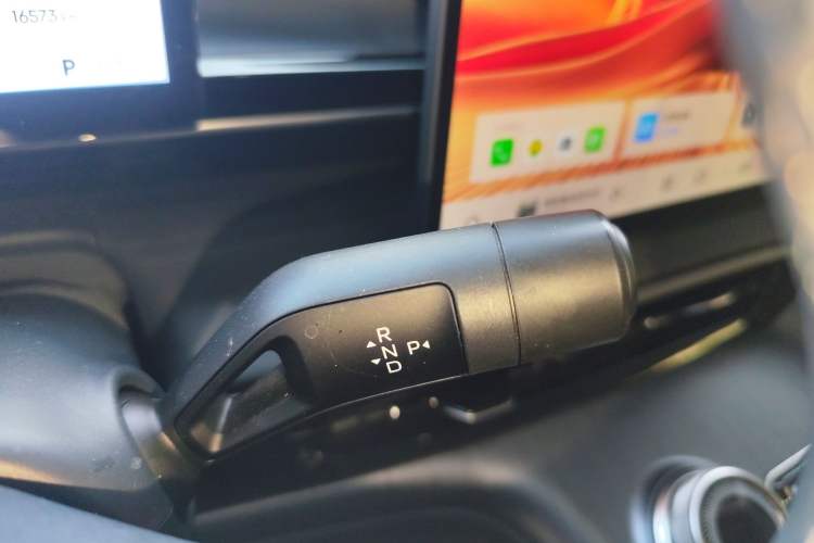 Used Geely Galaxy E5 2024 530km Long-Range Version Gear Lever