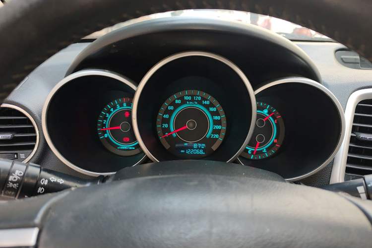 Used Changan Eado 2013 1.6L Manual Luxury Model China V Standard