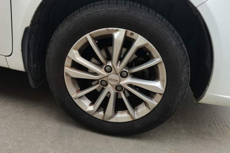 Used Geely Auto Vision 2019 Upgraded Model 1.5L Manual Luxury Version China VI Standard