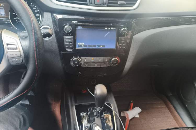 Used Nissan Qashqai 2016 2.0L CVT Flagship Edition
