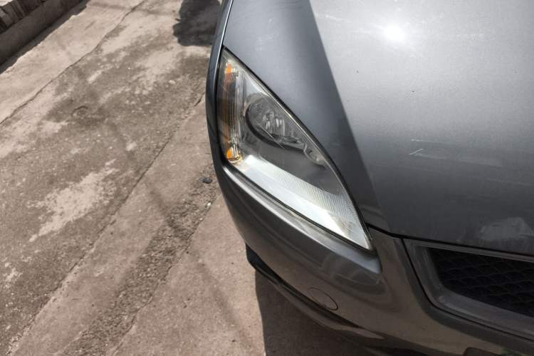 Used Ford Focus 2007 Hatchback 1.8L Manual Comfort Edition
