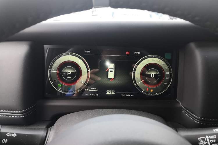 Used 212 T01 2025 Model 2.0T Diesel
