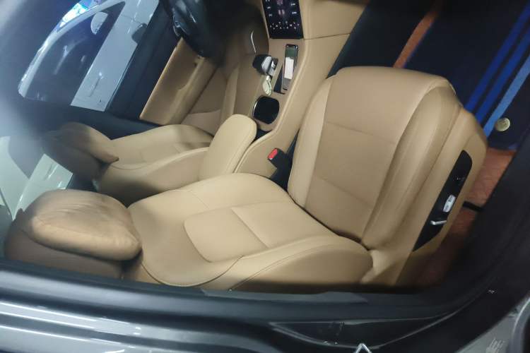 Used Li Auto ONE 2021 Extended-Range 6-Seater Version Right Front Seat