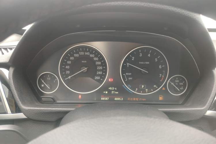 Used BMW 3 Series GT 2018 320i Sport Edition
