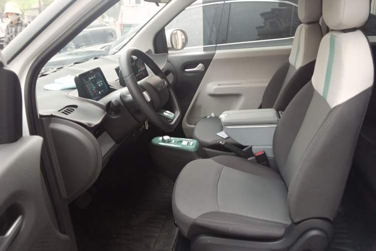 Used CHANGAN NEVO Lumin 2023 301km Honey Dew Edition Left Front Seat