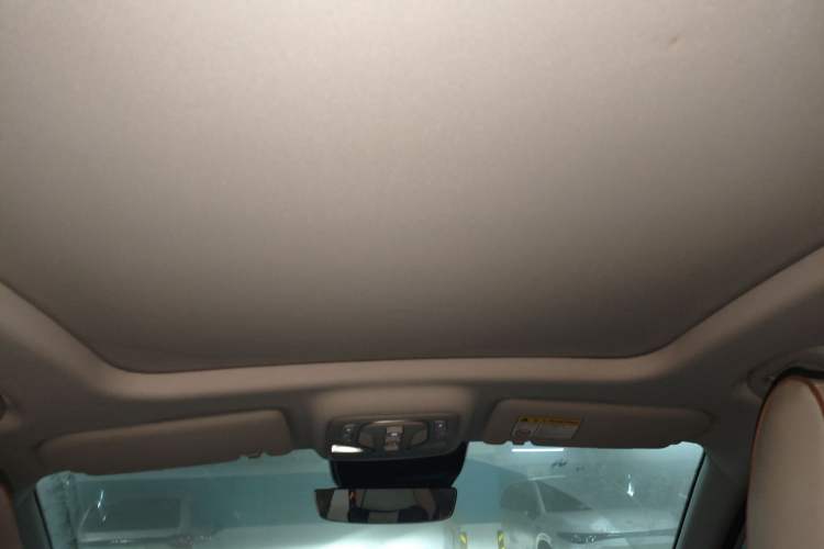 Used MG Pilot 2021 400TGI Automatic Two-Wheel Drive Trophy Flagship Edition