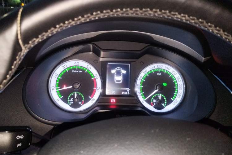 Used Skoda Octavia 2018 1.6L Automatic Luxury Edition Instrument Cluster