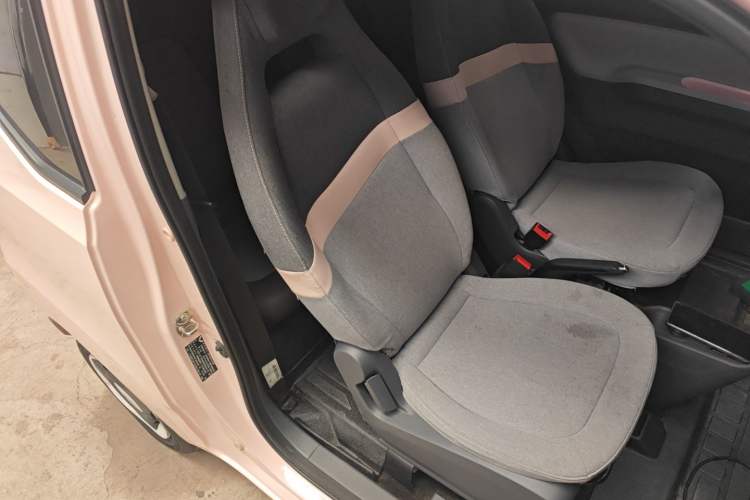 Used Wuling Hongguang MINIEV 2021 Macaron Premium Model – Lithium Iron Phosphate
