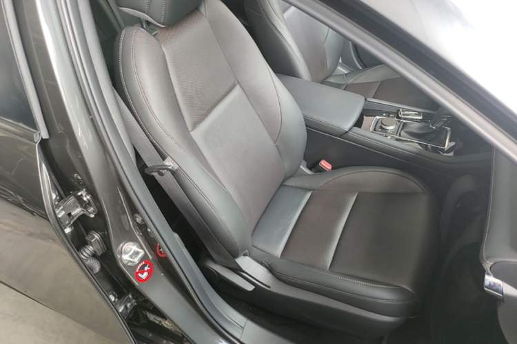 Used Mazda 3 Axela 2021 2.0L Automatic Zhiya Edition
