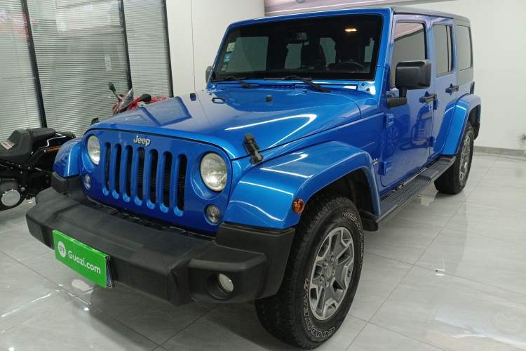 Used Jeep Wrangler 2014 3.0L Sahara Four-Door Edition