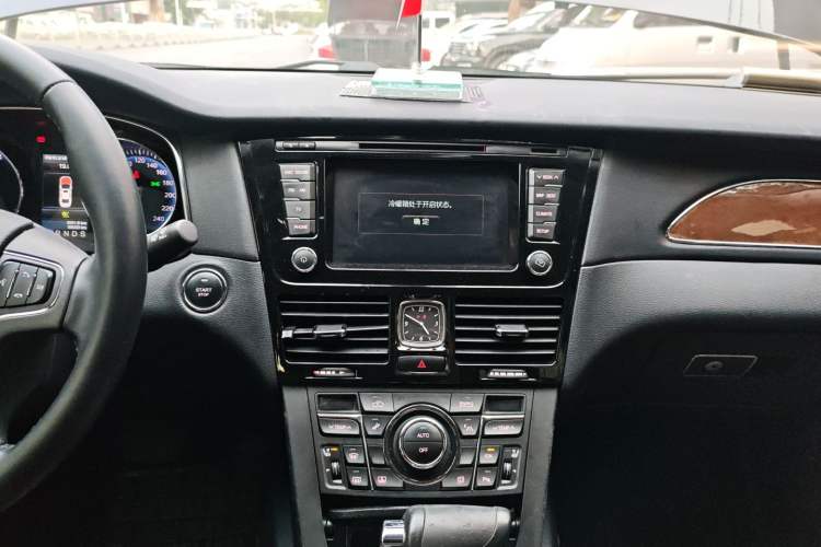 Used Hongqi H7 2015 2.0T Prestige Model