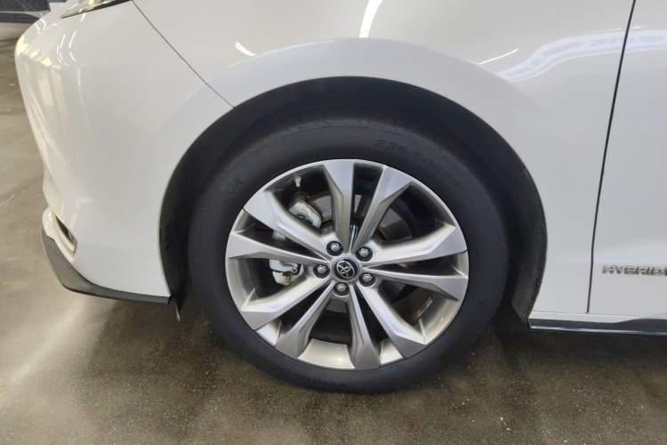 Used Toyota SIENNA 2021 2.5L Hybrid Premium Edition
