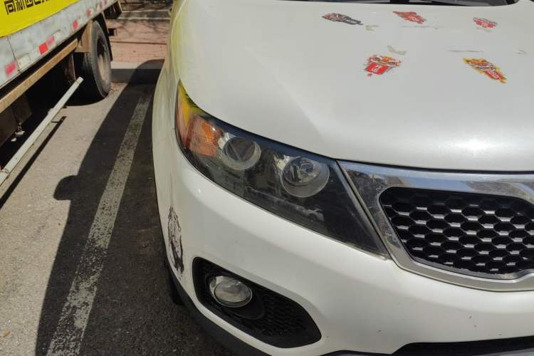 Used Kia Sorento 2012 2.4L Gasoline Luxury Edition Right Front Headlight